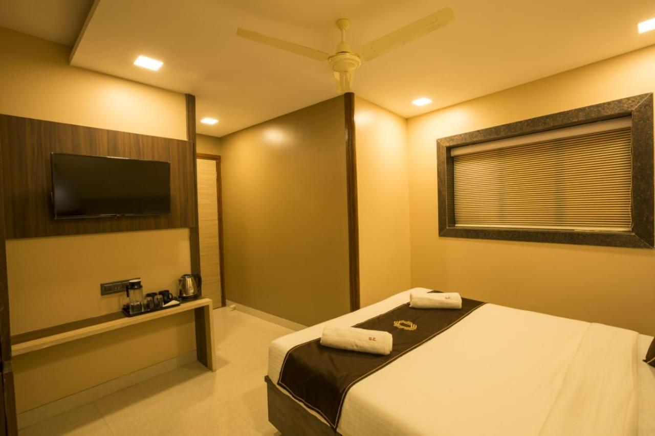 Hotel Golden Crown مومباي المظهر الخارجي الصورة