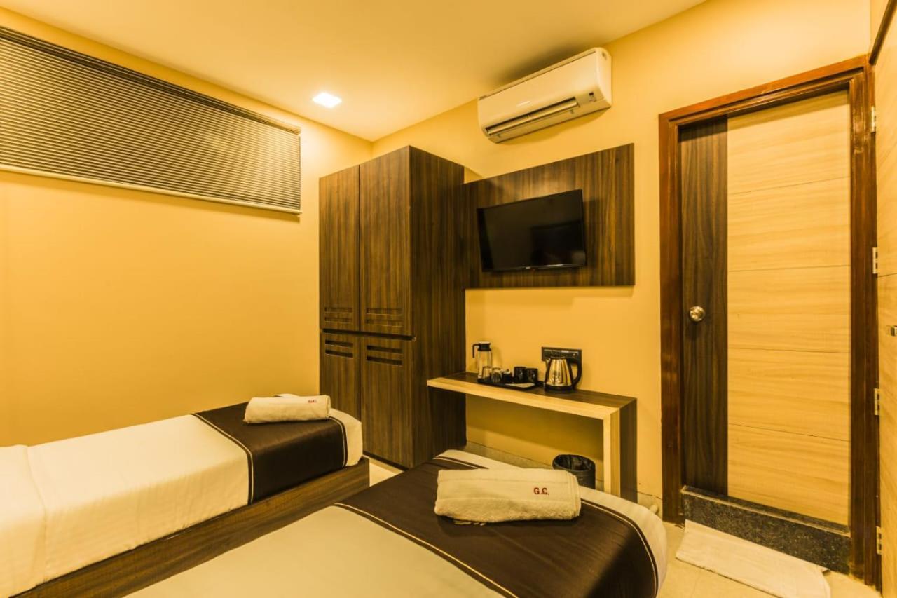 Hotel Golden Crown مومباي المظهر الخارجي الصورة