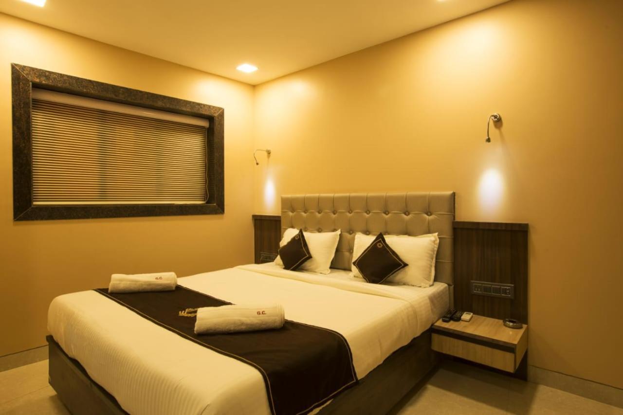 Hotel Golden Crown مومباي المظهر الخارجي الصورة