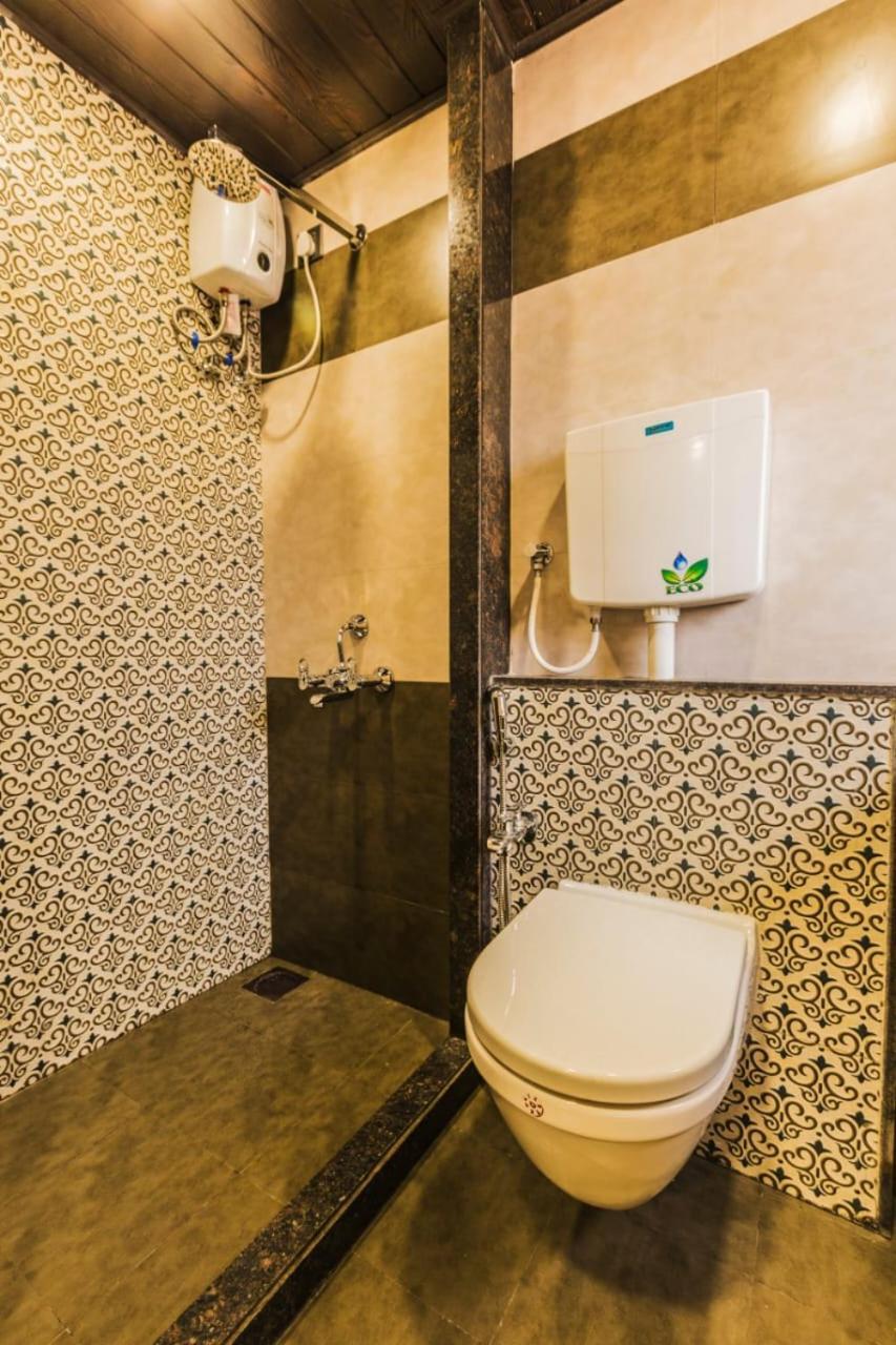 Hotel Golden Crown مومباي المظهر الخارجي الصورة